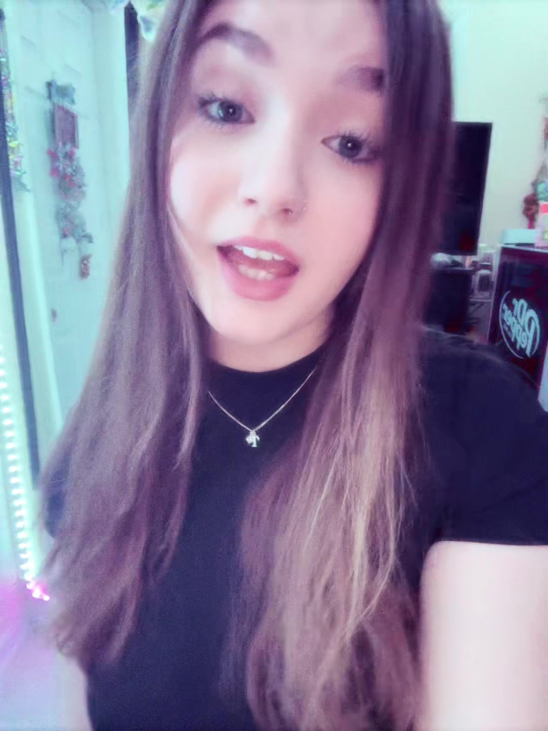 @LaTessa 🦋 .
