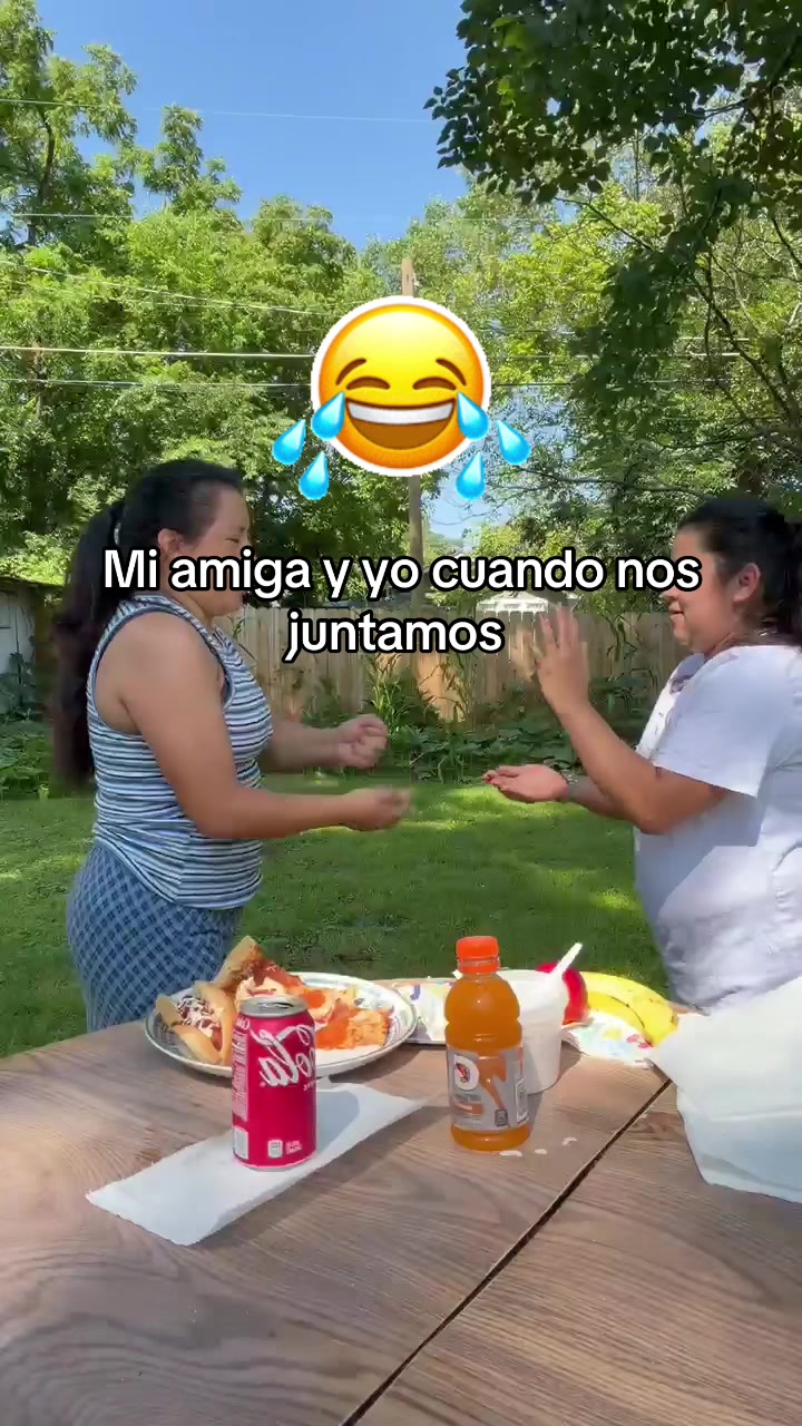 @la ni&ntilde;a de tus hojos 👧