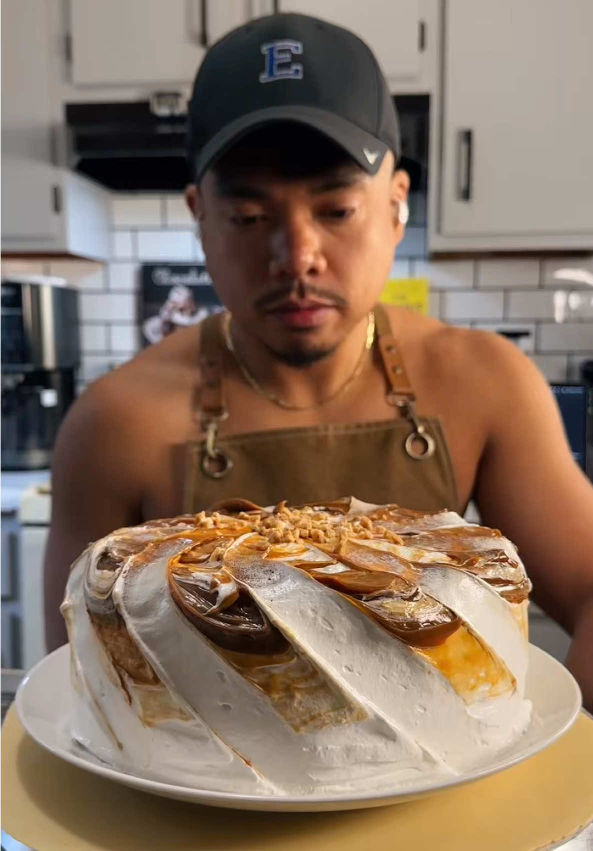 @theshirtlesshomebaker