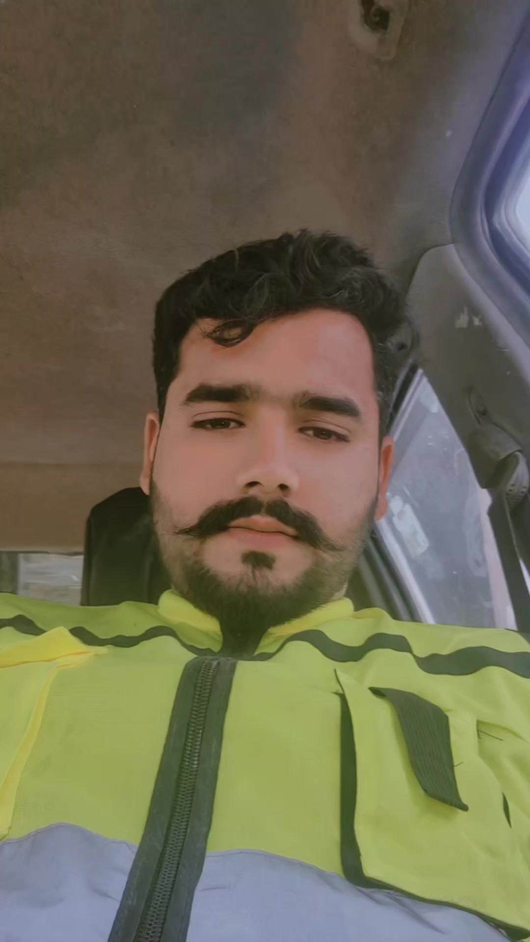 @✌️چوھدری على جٹ😎