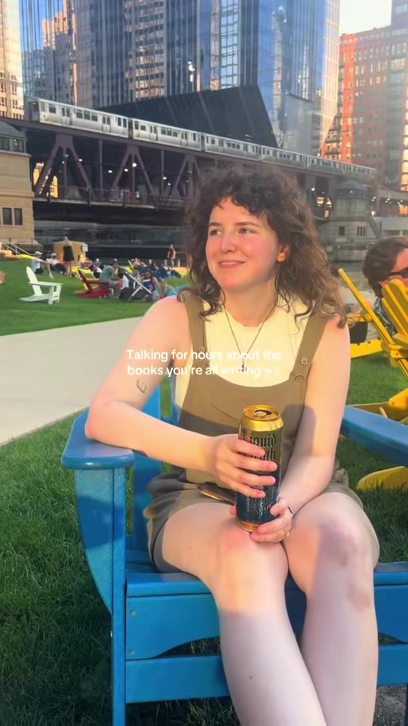 @Sophie // Writer + Illustrator