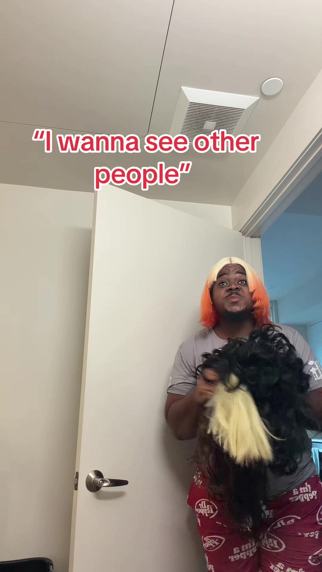 @MAJ😏