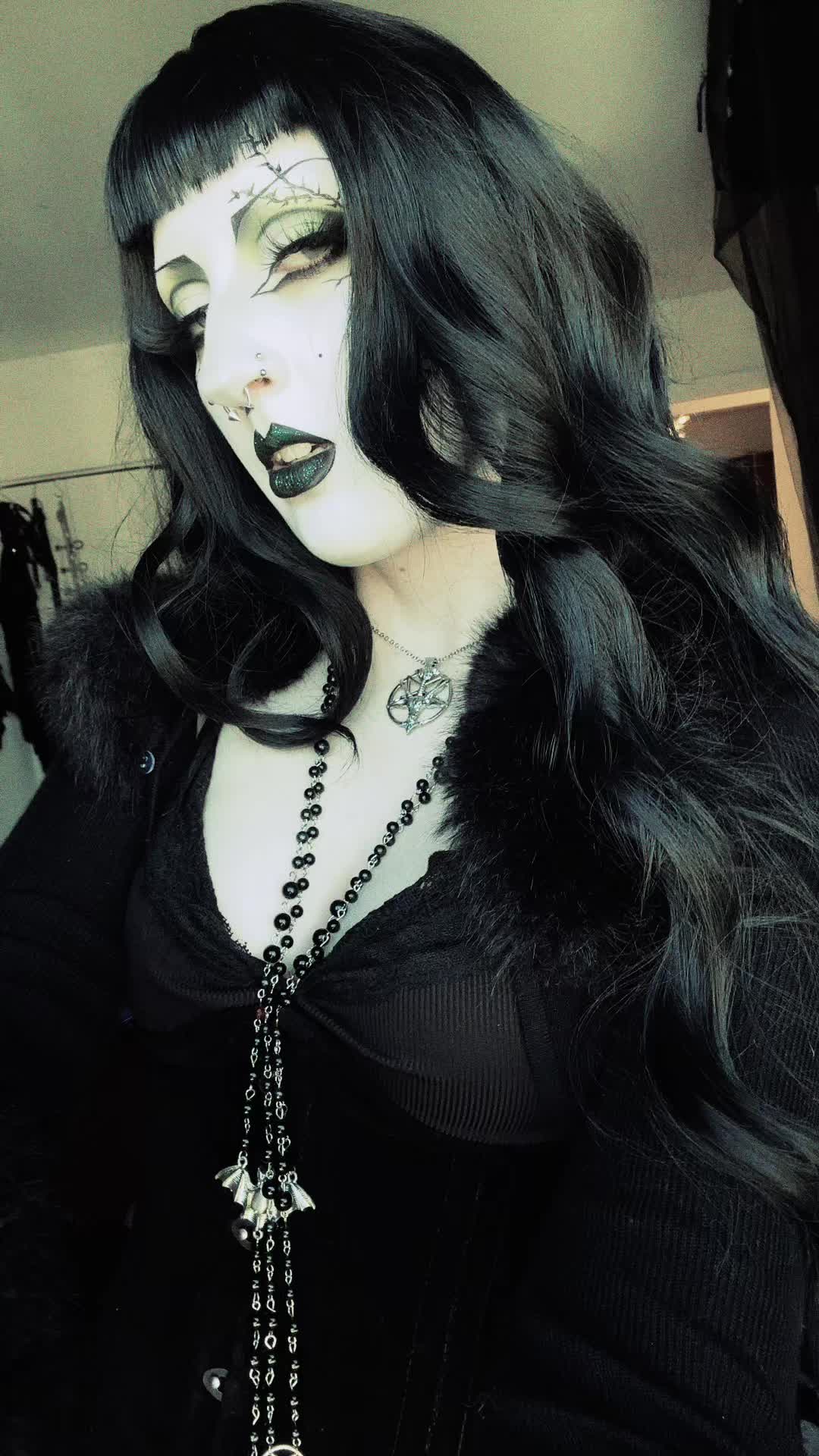 @𝔅𝔦𝒛 ☥🫀