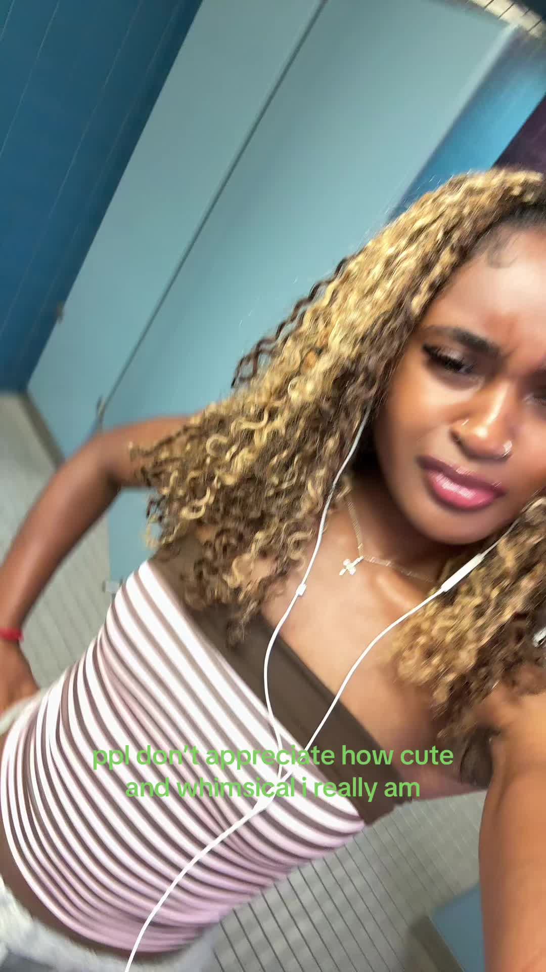 @mamikola