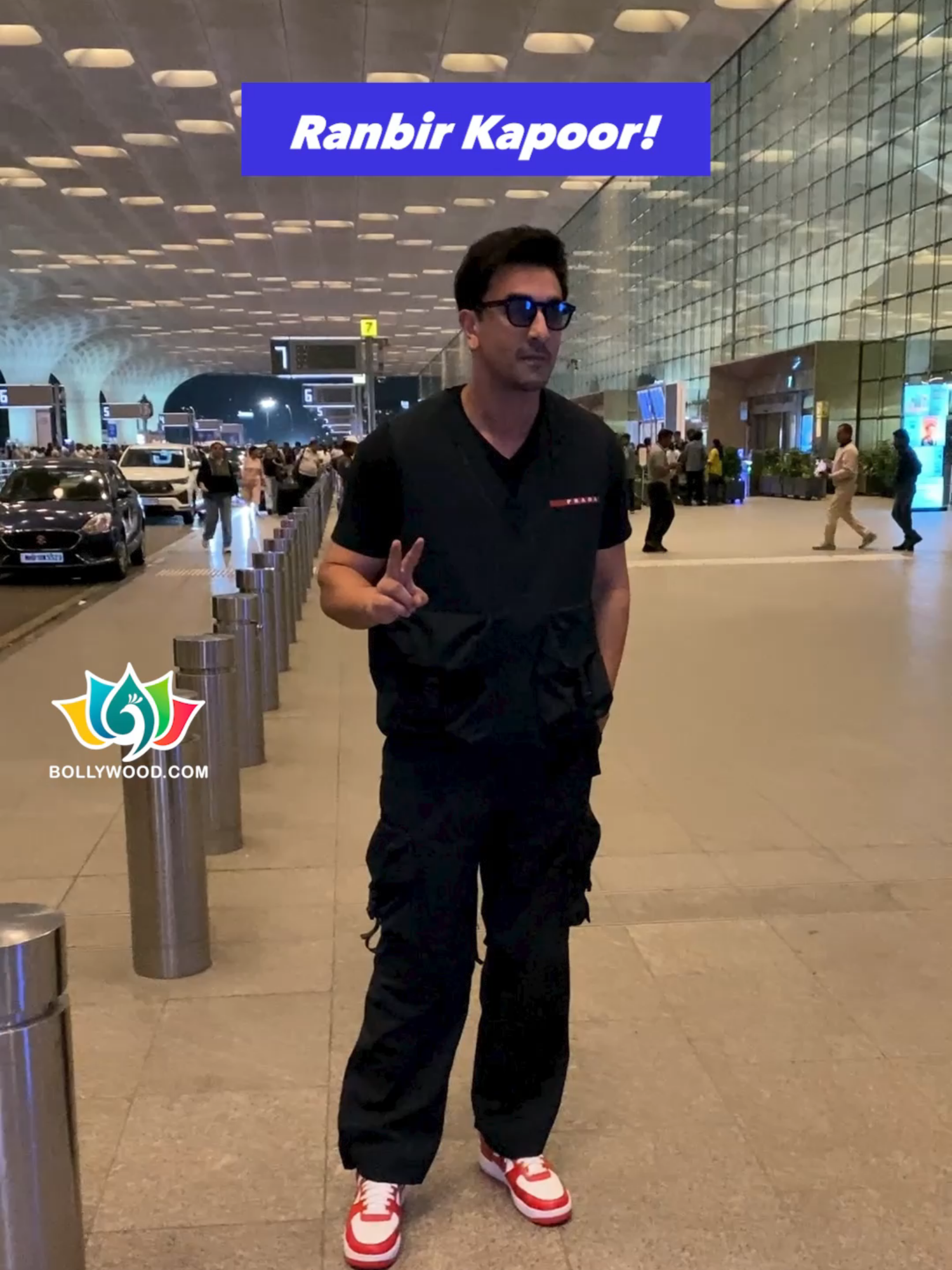 @Bollywood.com