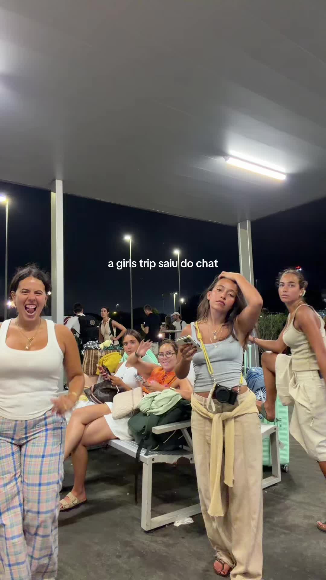 @nenas teixeira