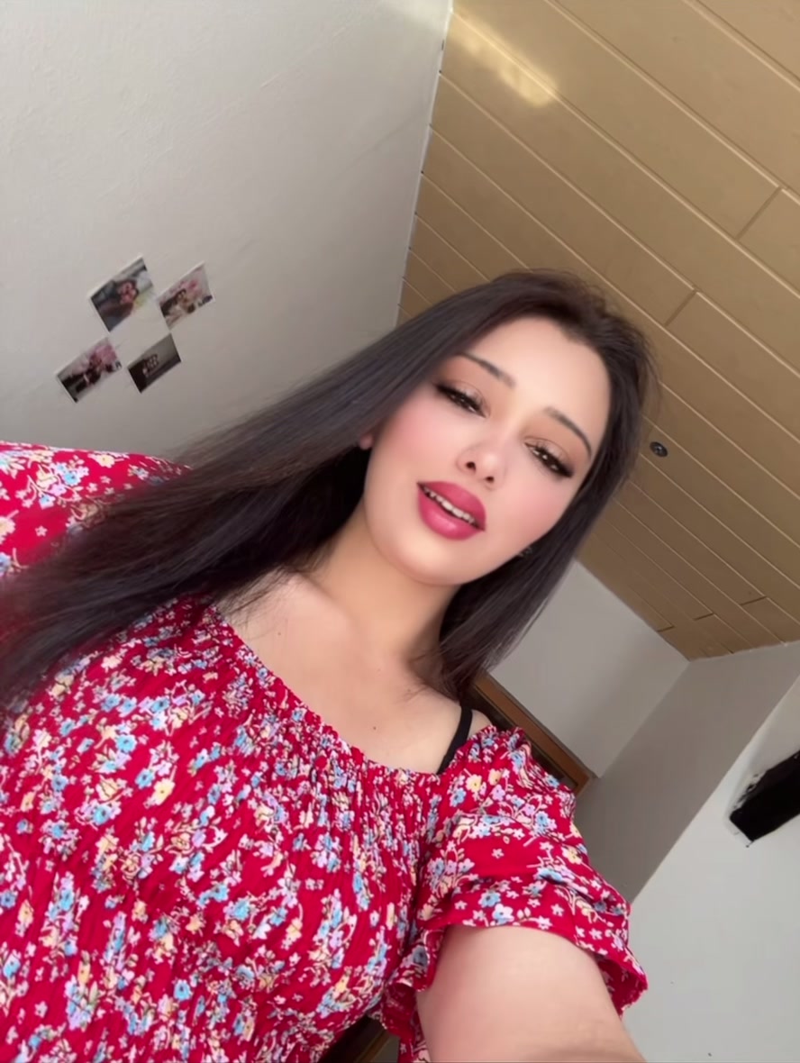 @𝑴𝒂𝒍𝒊𝒌𝒂 ♰