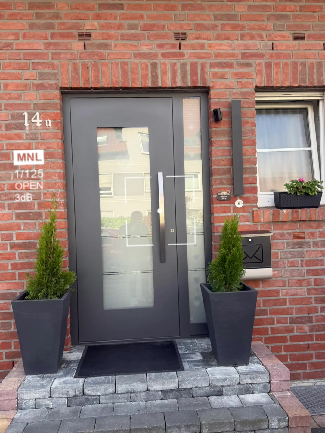 @Miki fensterhaustüren.de