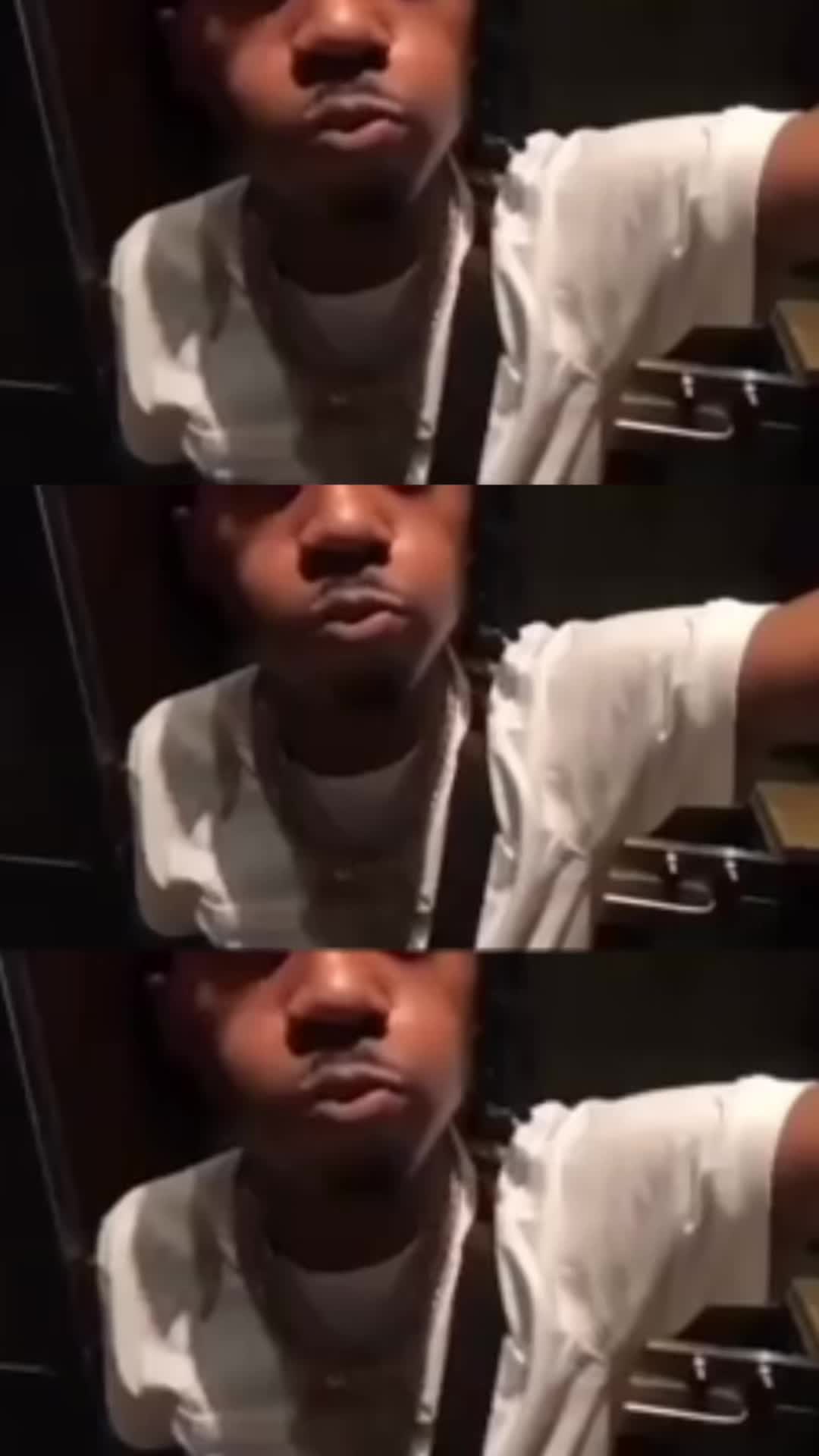 @⃟
