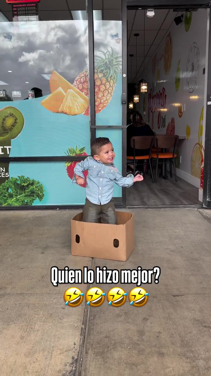 @La Papaya Deli