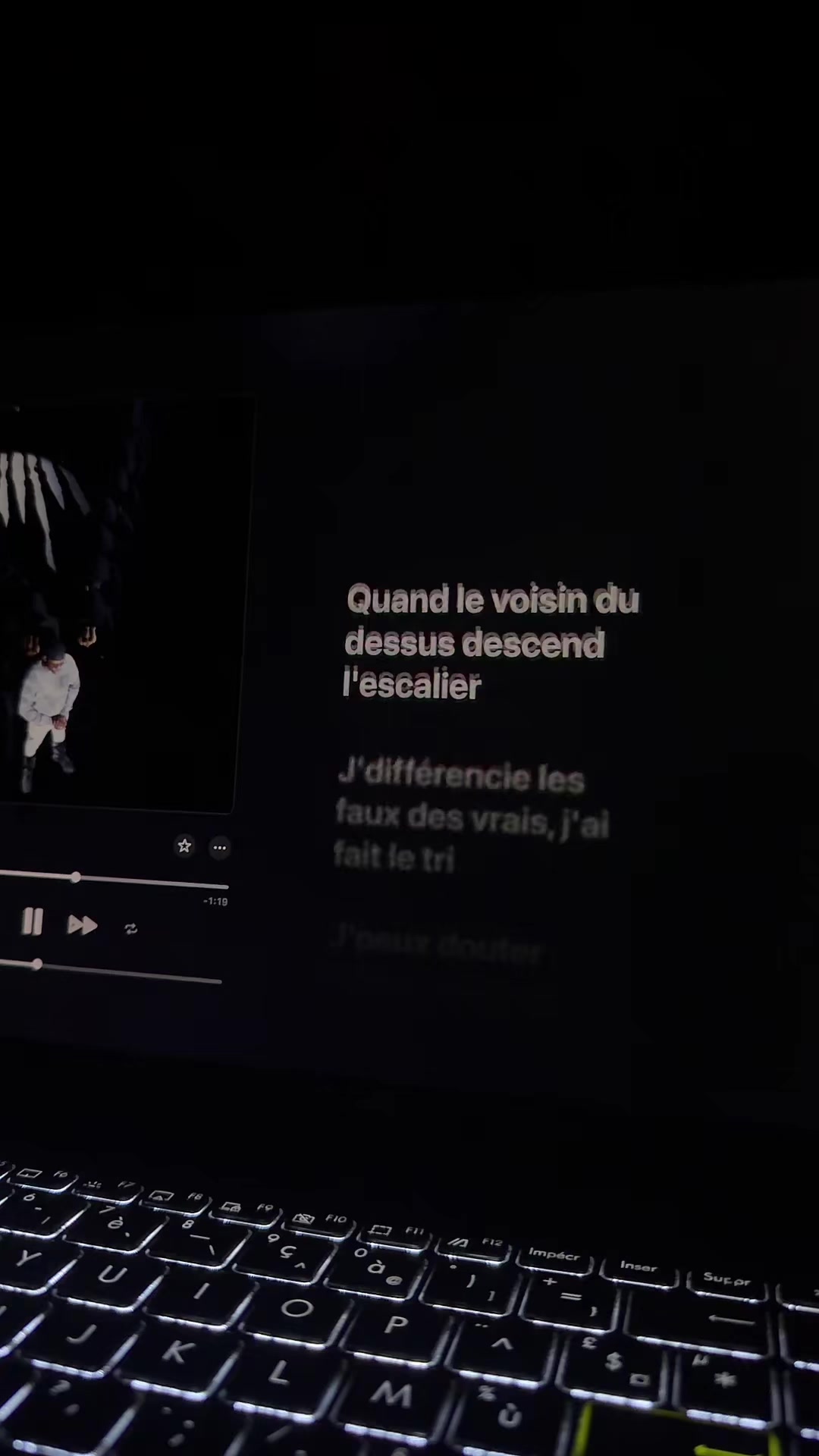 @Lyrics_vibes