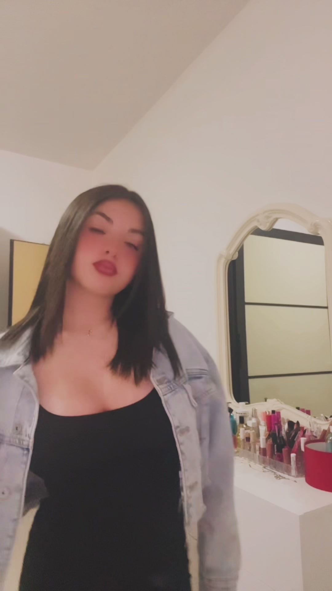 @𝐵🍒