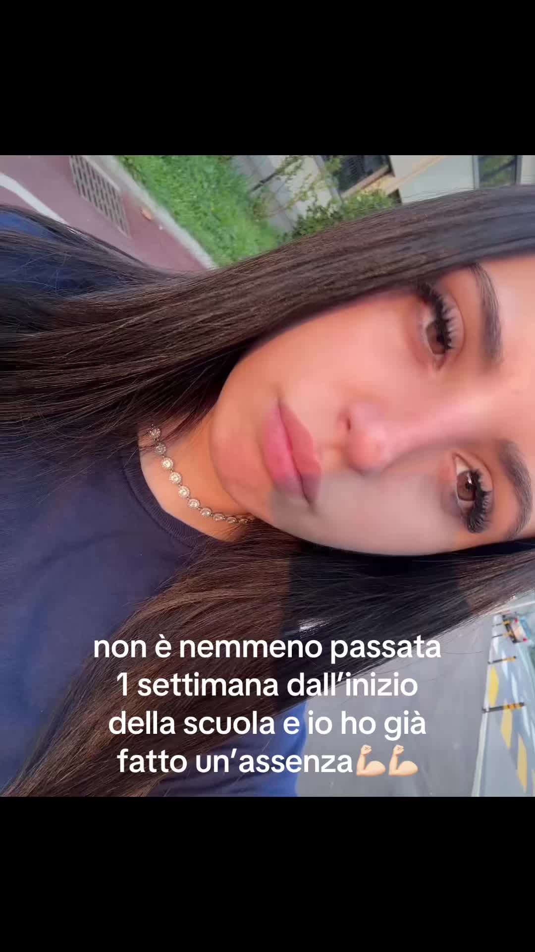 @👧🏻🌟