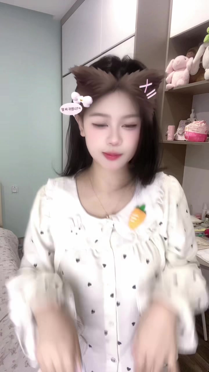 @Măng Cụt Hay Dỗi