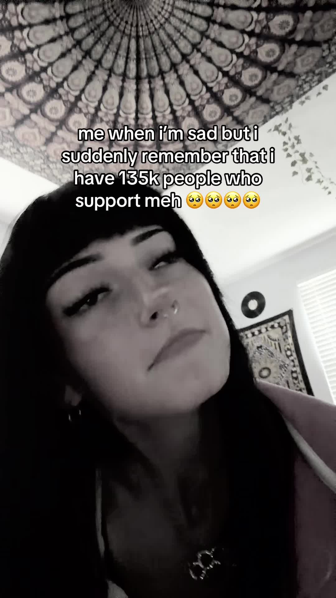 @⃟