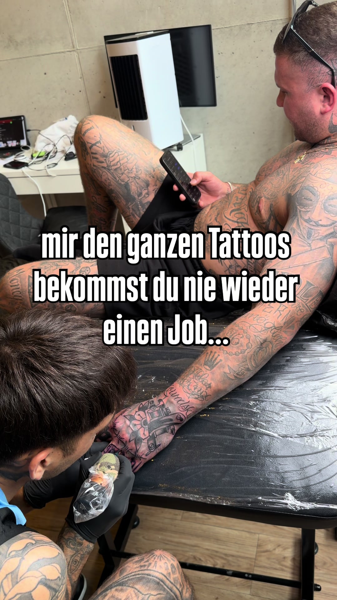 @Janosh Kowalski