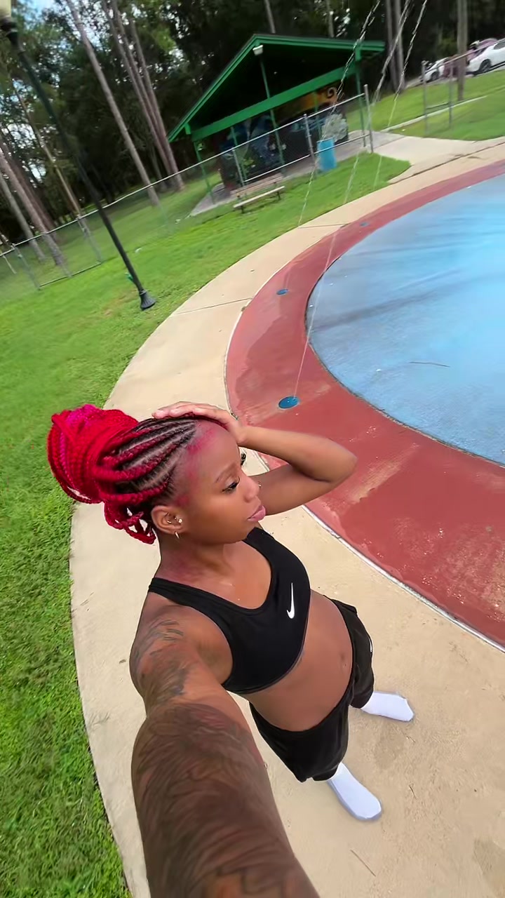 @KieKie👩🏽&zwj;❤️&zwj;💋&zwj;👩🏽🫧