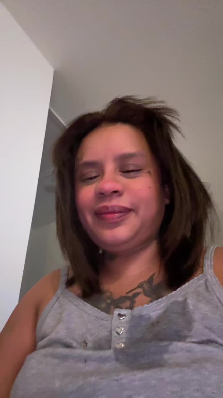 @lalalopez