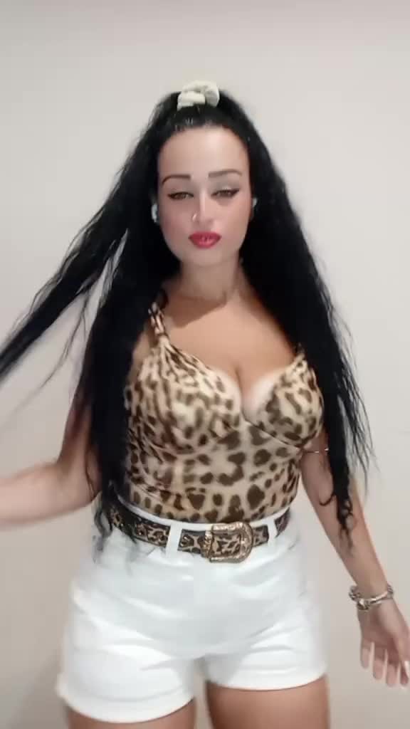 @❤️🅜︎🅔︎🅡︎🅨︎❤️