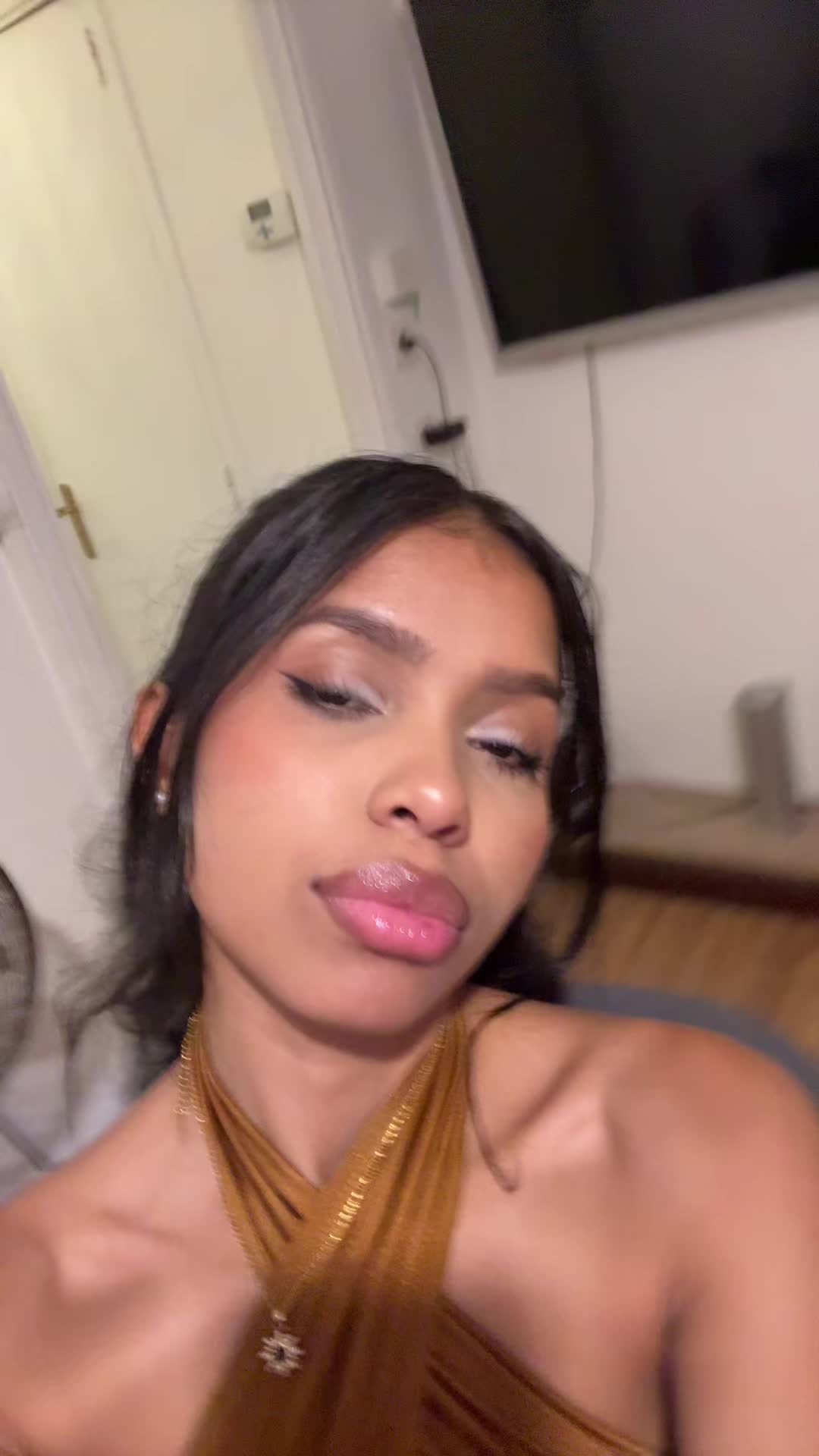 @Sa