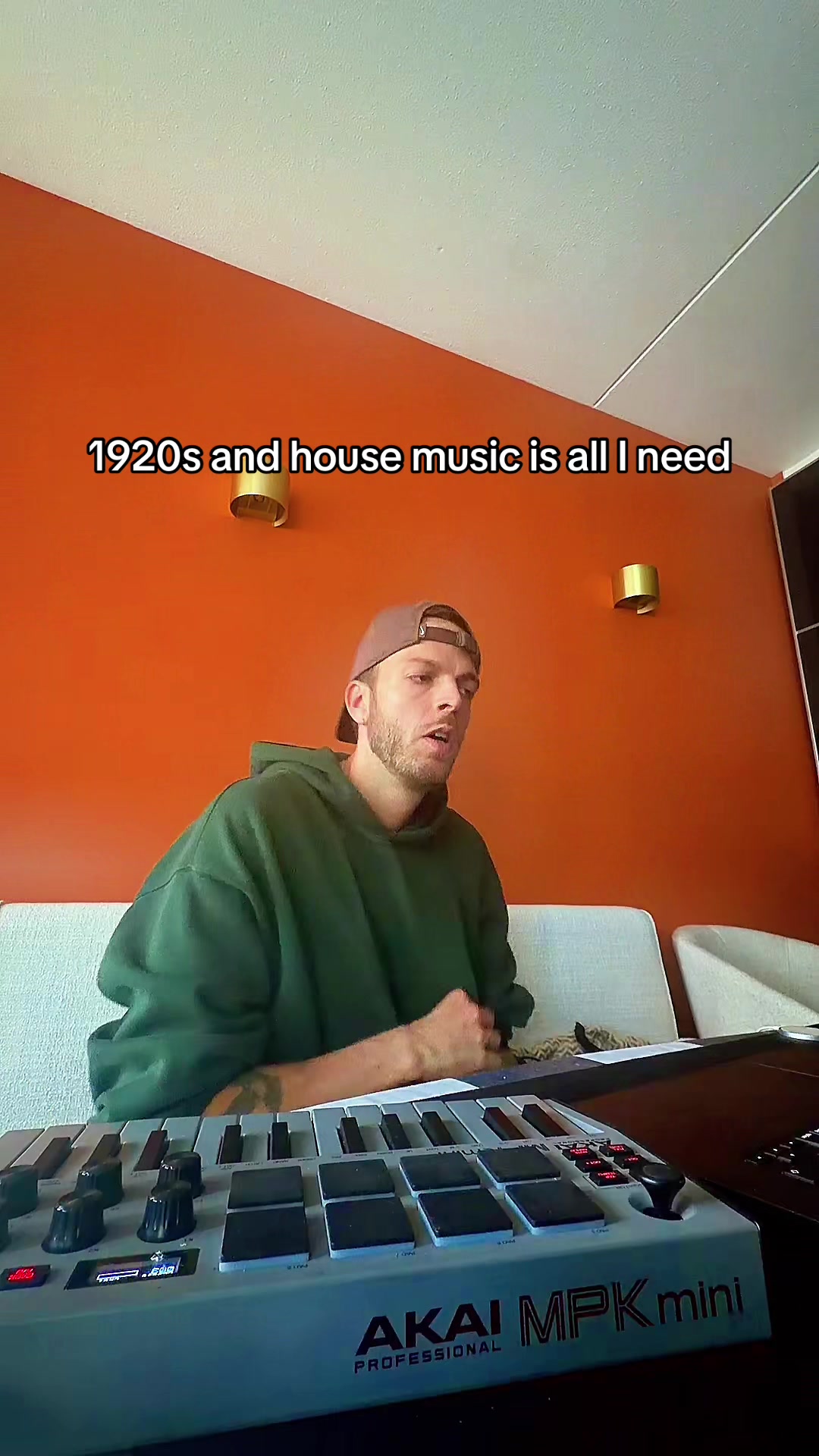 @yearboox