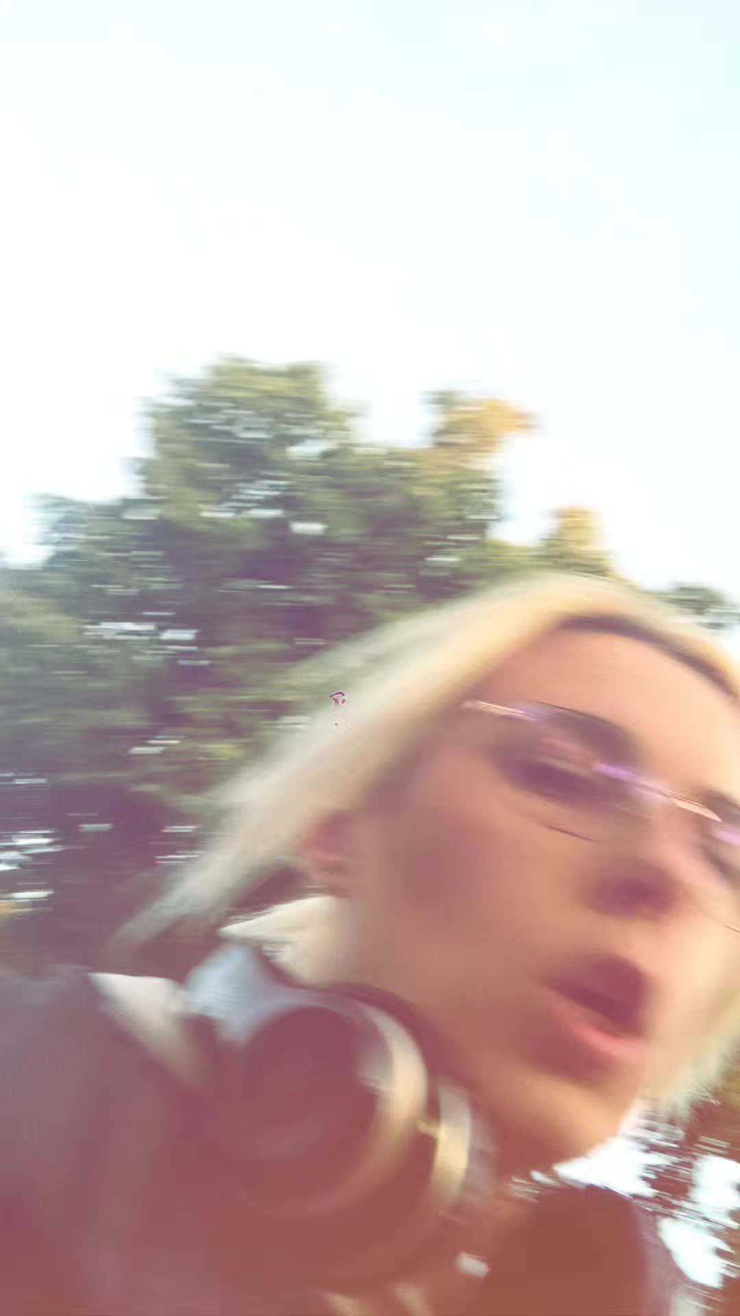 @🌹𝓡𝓸𝓼𝓮_𝓺𝓾𝓮𝓮𝓷🌹