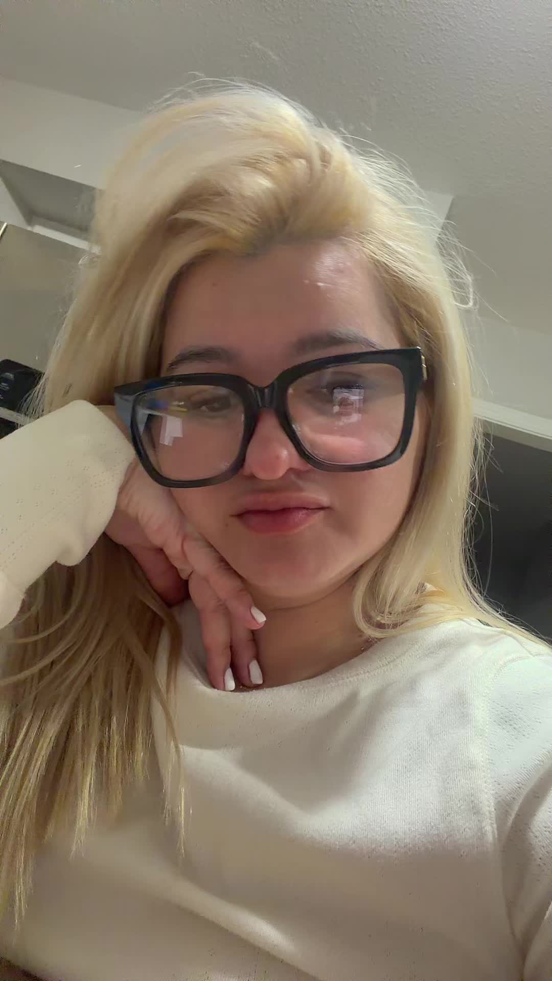 @yaskeli