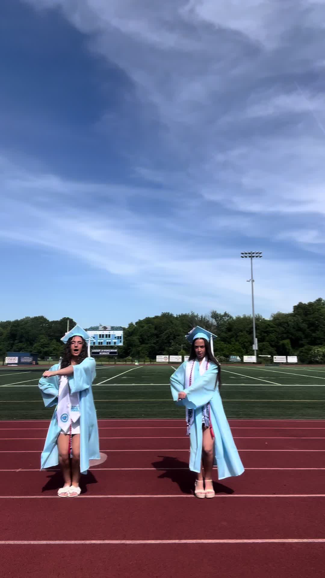 @kaitlyn ♡