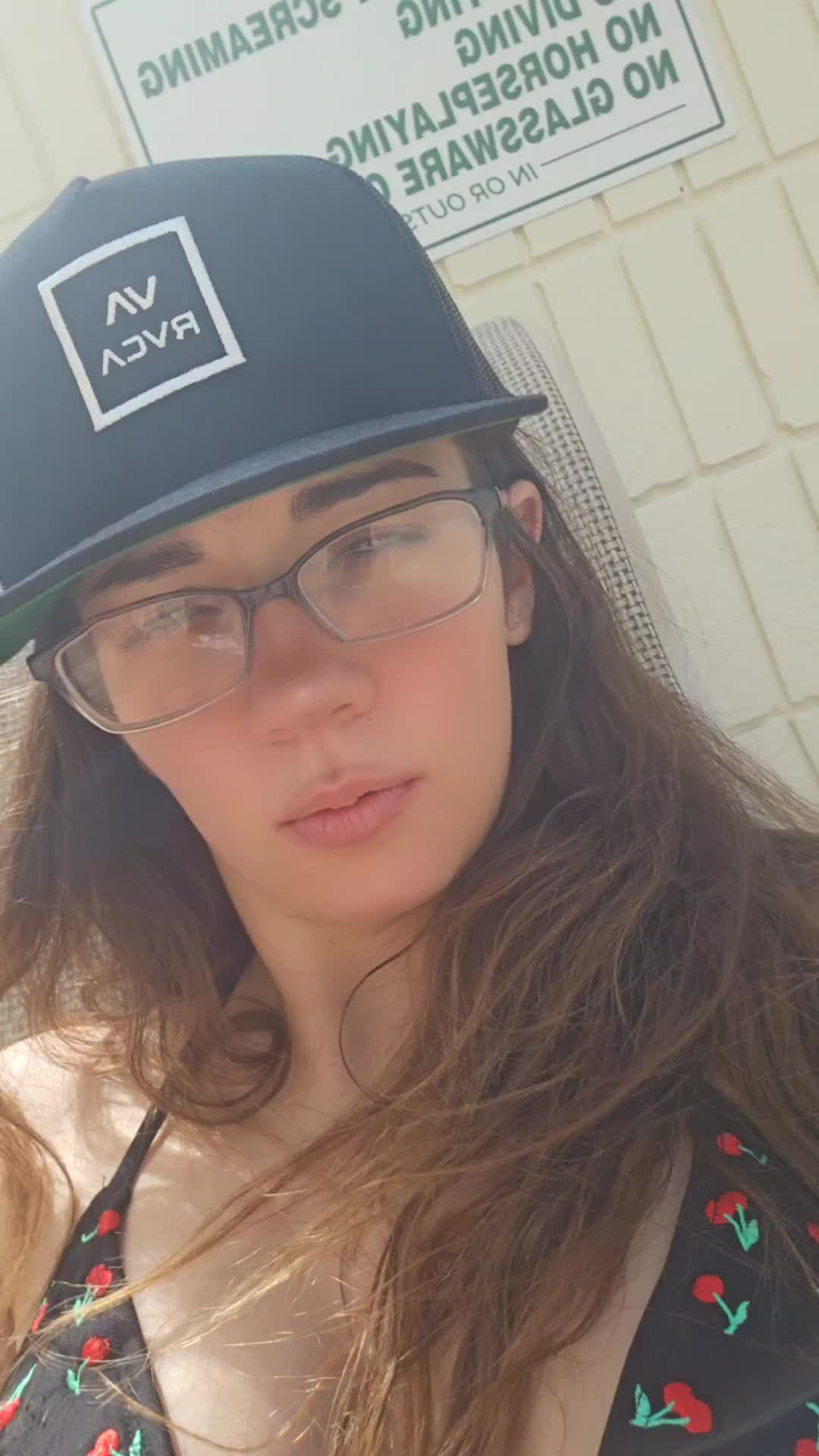 @Dominique
