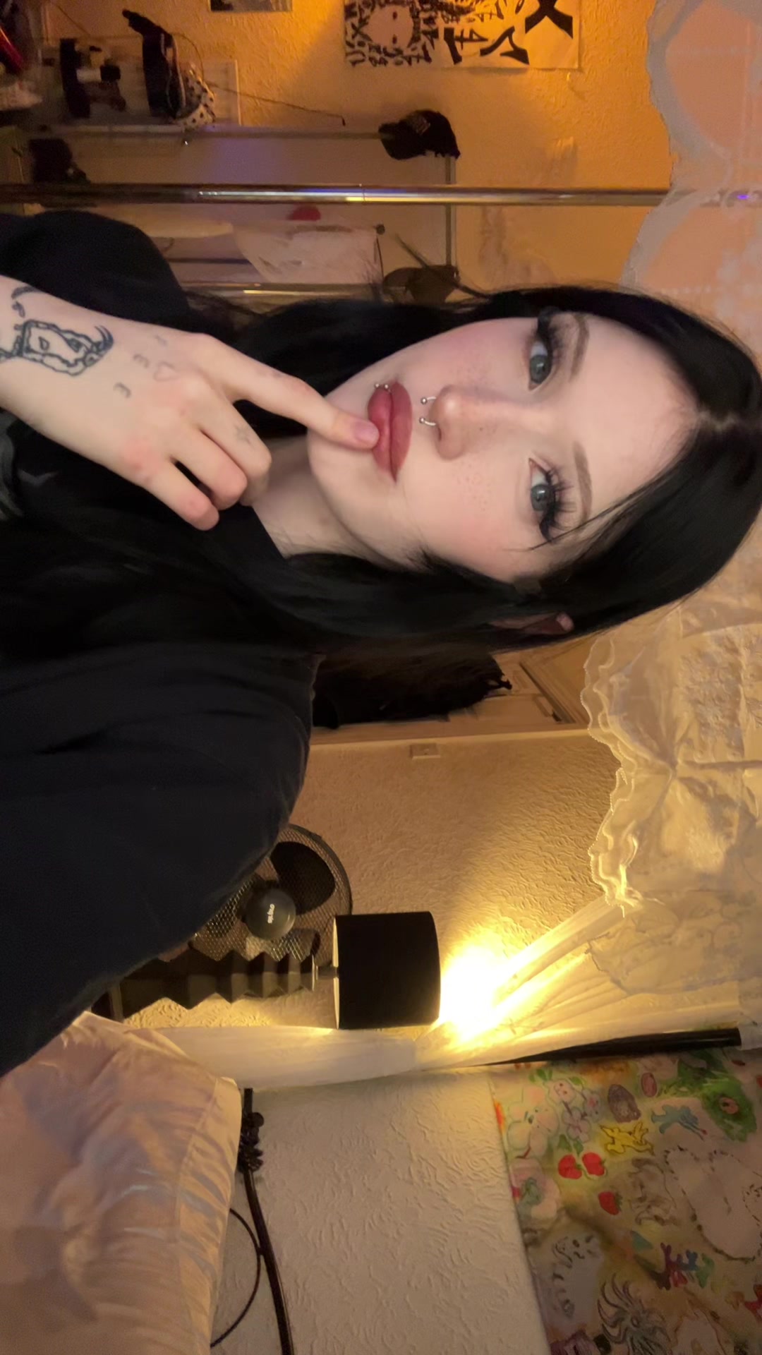 @auravaee