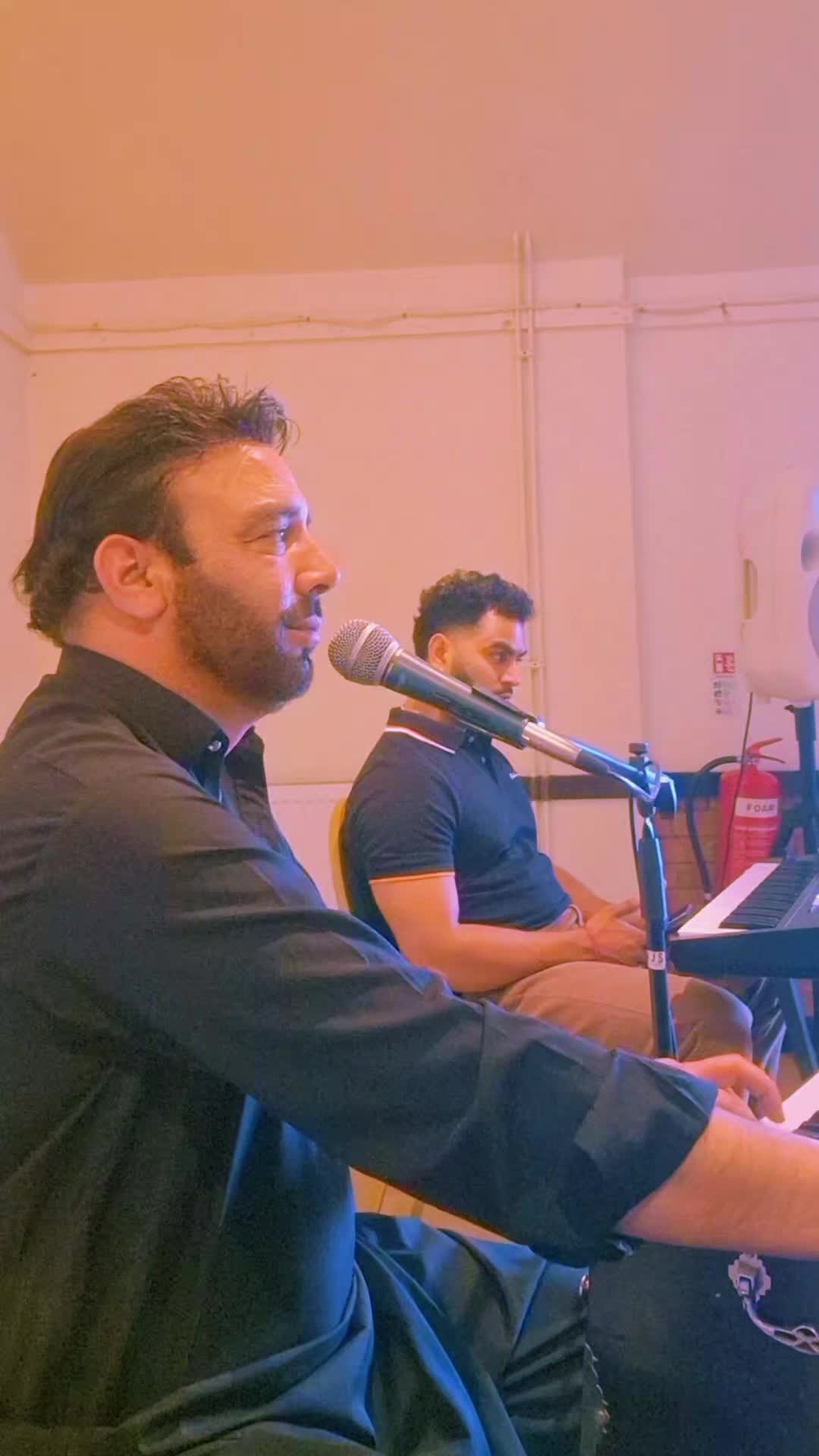 @🎤𝐓𝐚𝐫𝐢𝐪 𝐒𝐚𝐡𝐞𝐫🎤