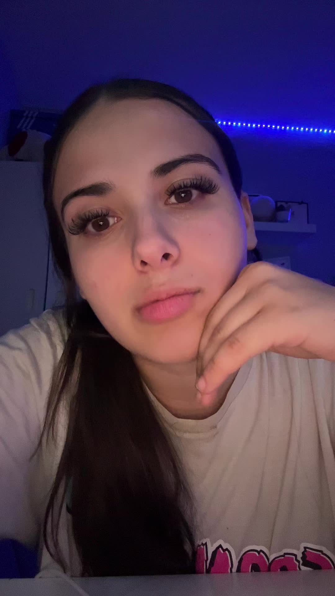 @Luna