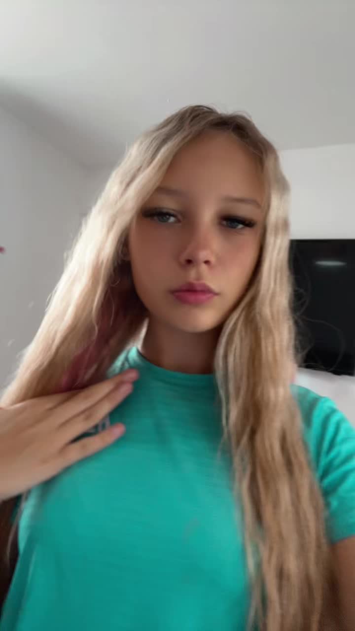 @𝒯ℴ𝓃🤍