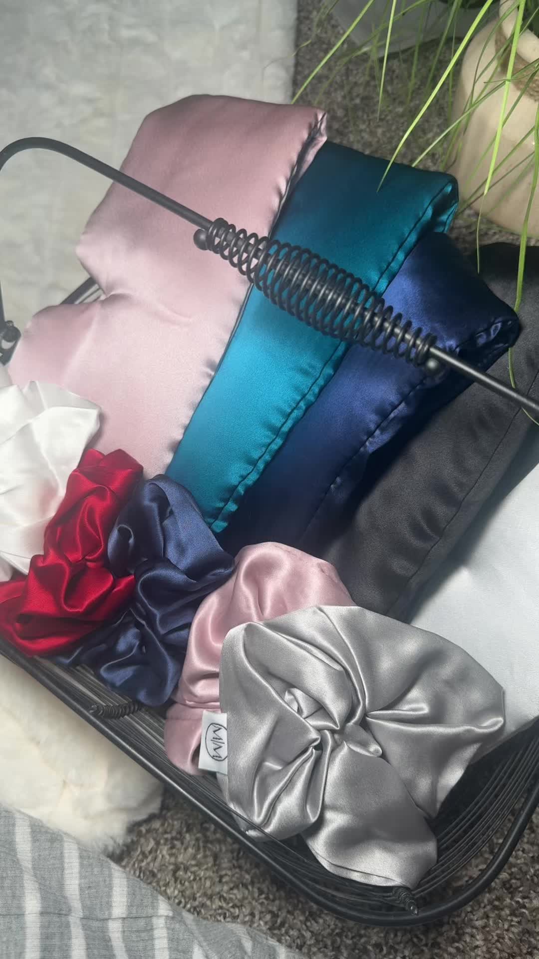 @Modern Mulberry Silk