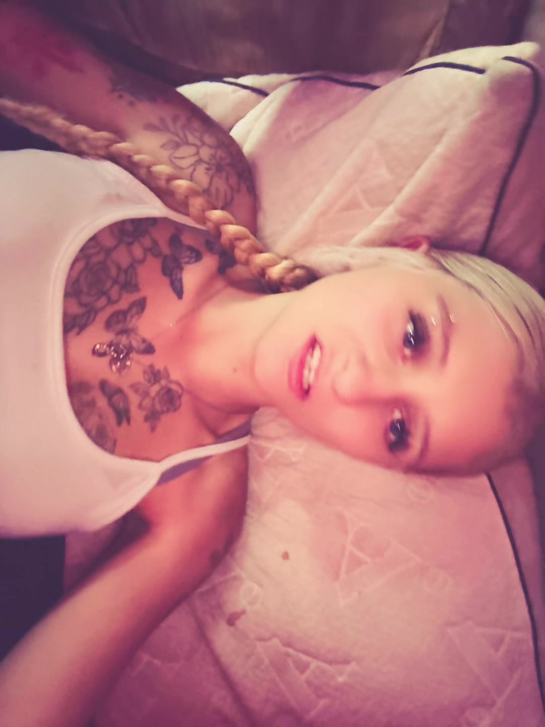 @hollyzzz_spam