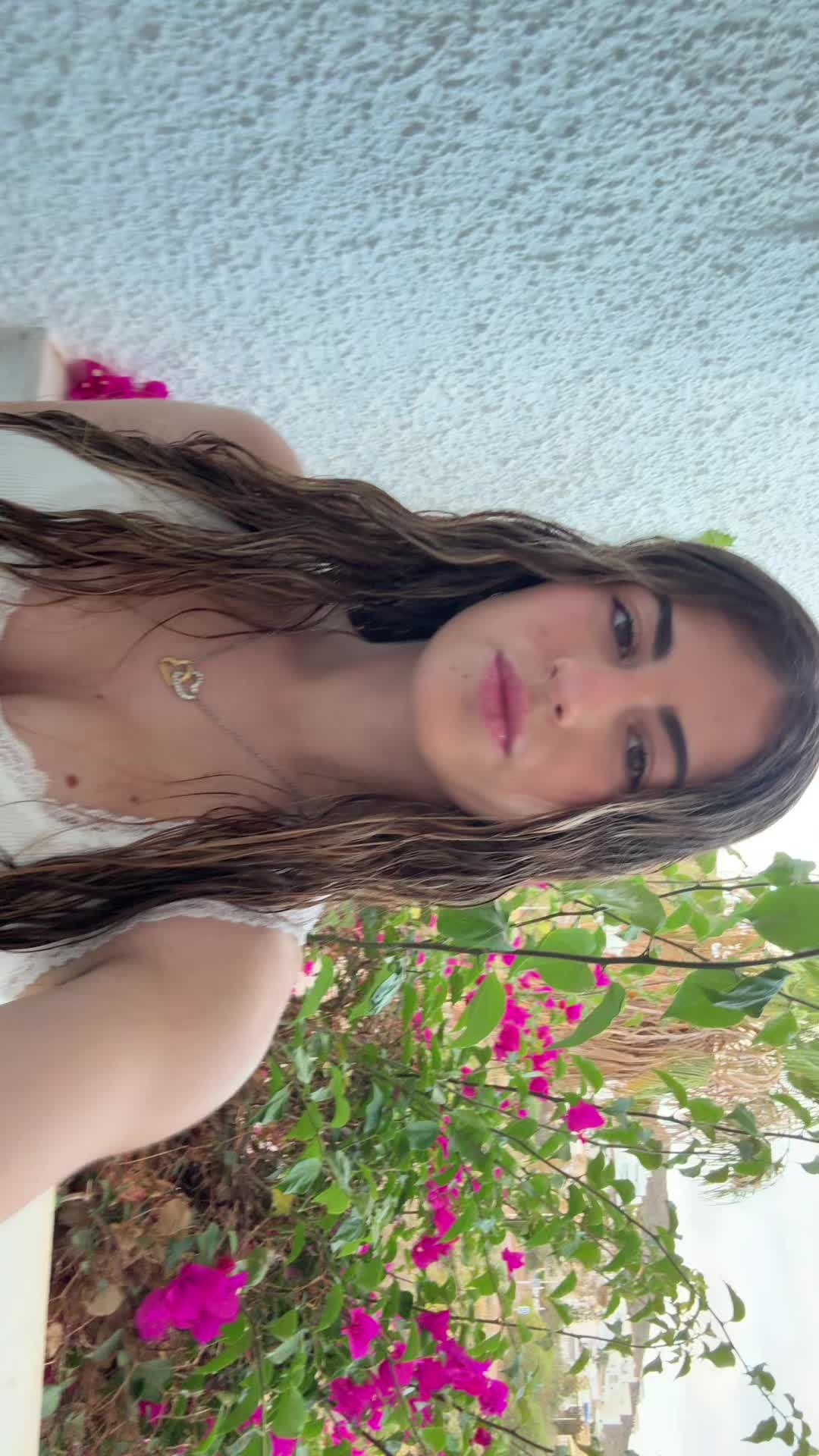 @𝒞
