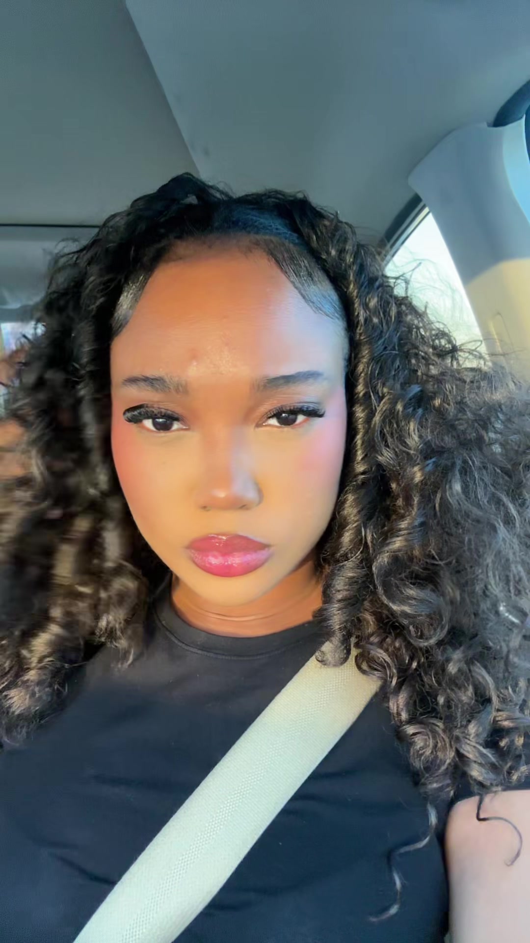 @𝒜𝓃𝓃𝒾𝓉𝒾𝒶 ✞