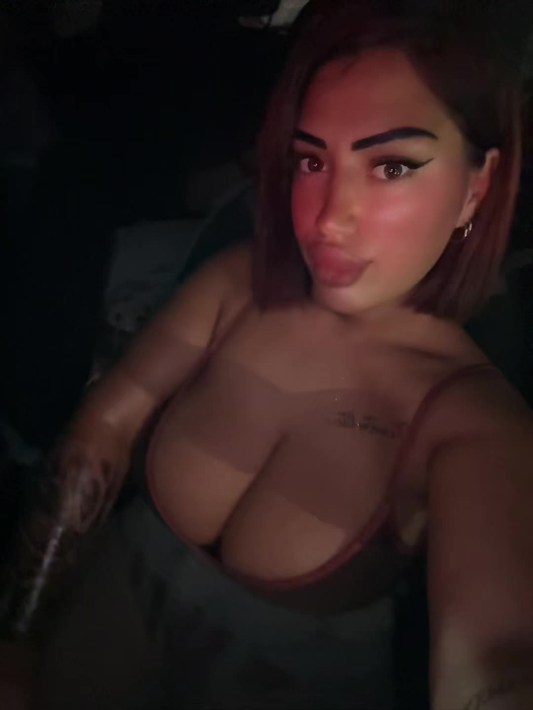 @_rosypetrone_