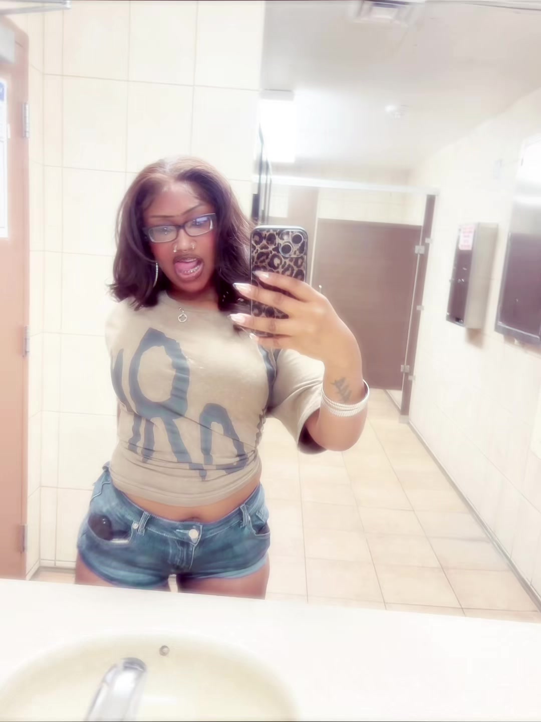 @Helovebarbee