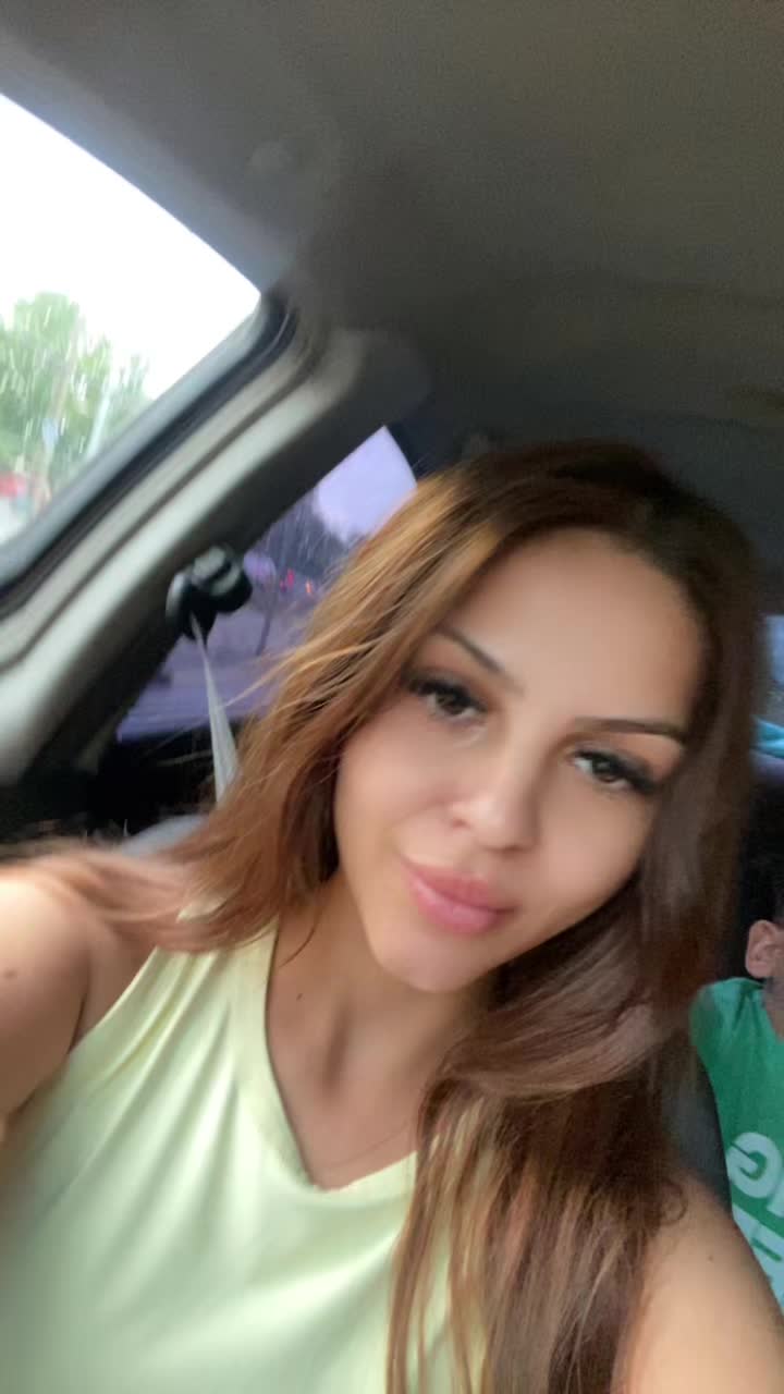 @Daniela Gabriela