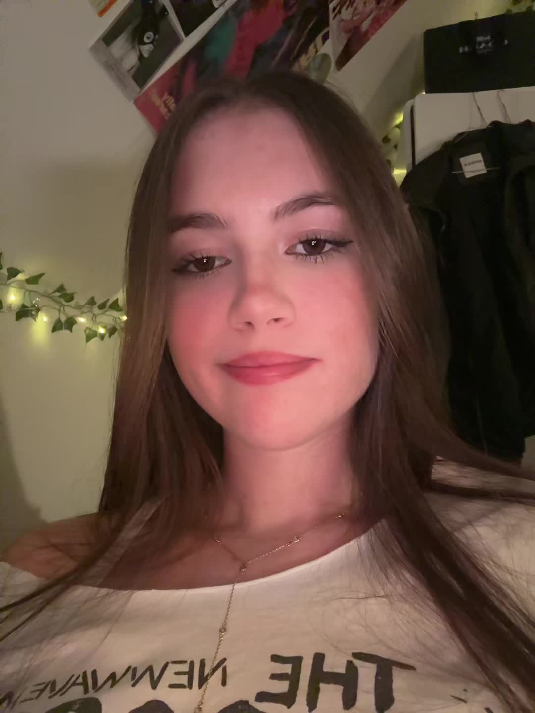 @ellie ⭑