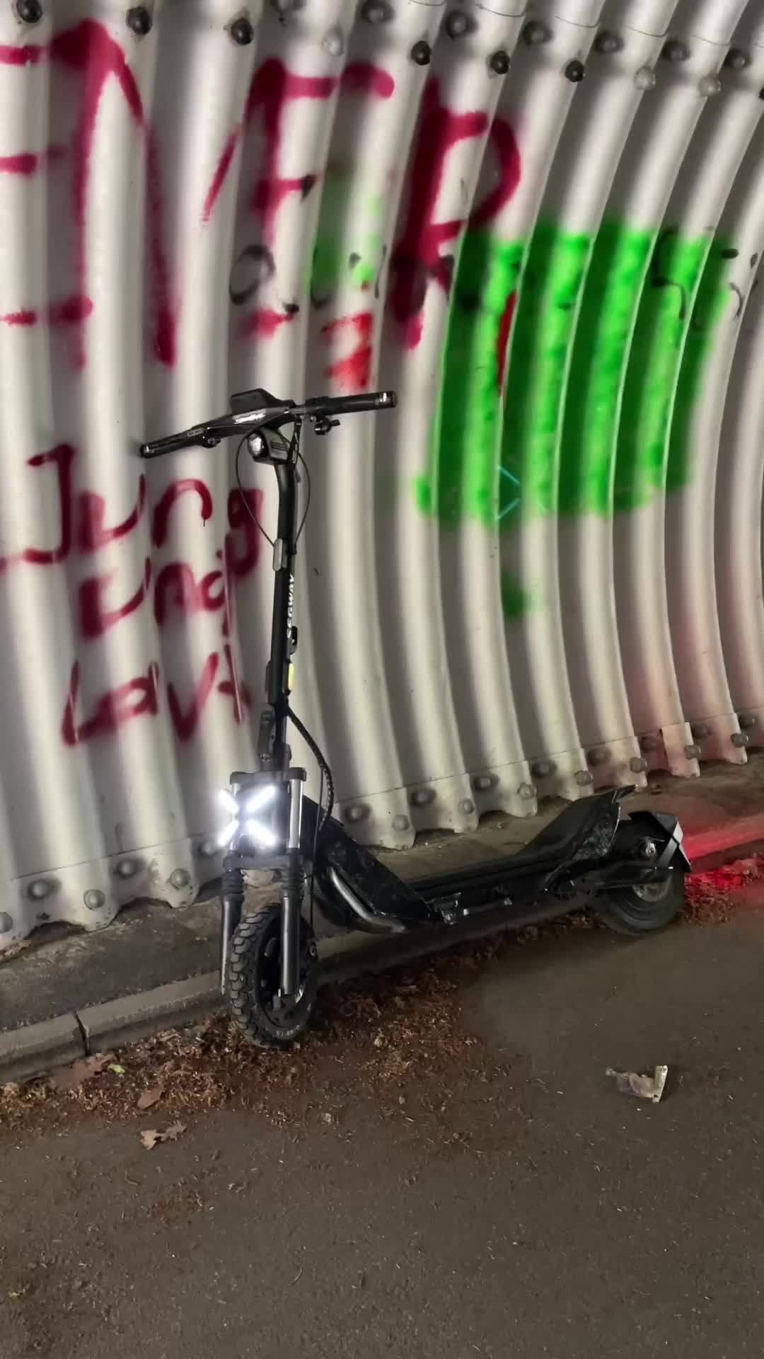 @𝐊𝐀𝐌𝐀𝐙𝐈𝐊🦦