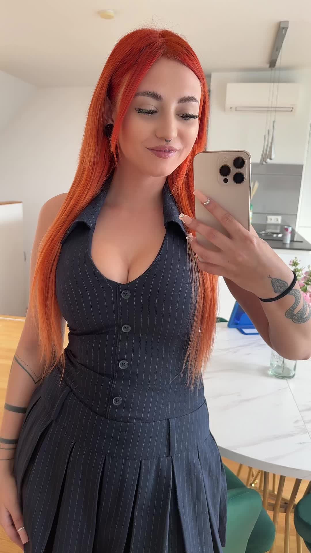 @LisaHaazel 😈