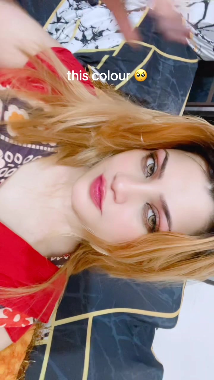 @👸Simran🧏♀️