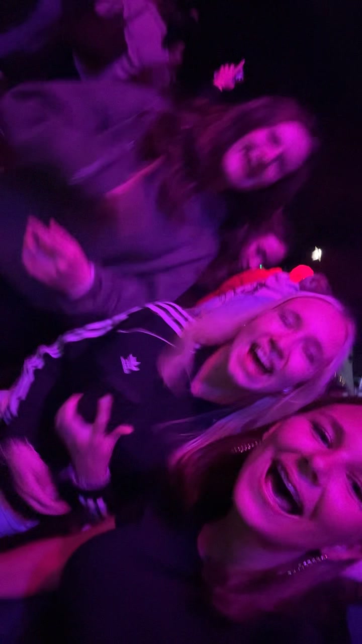 @Isabella