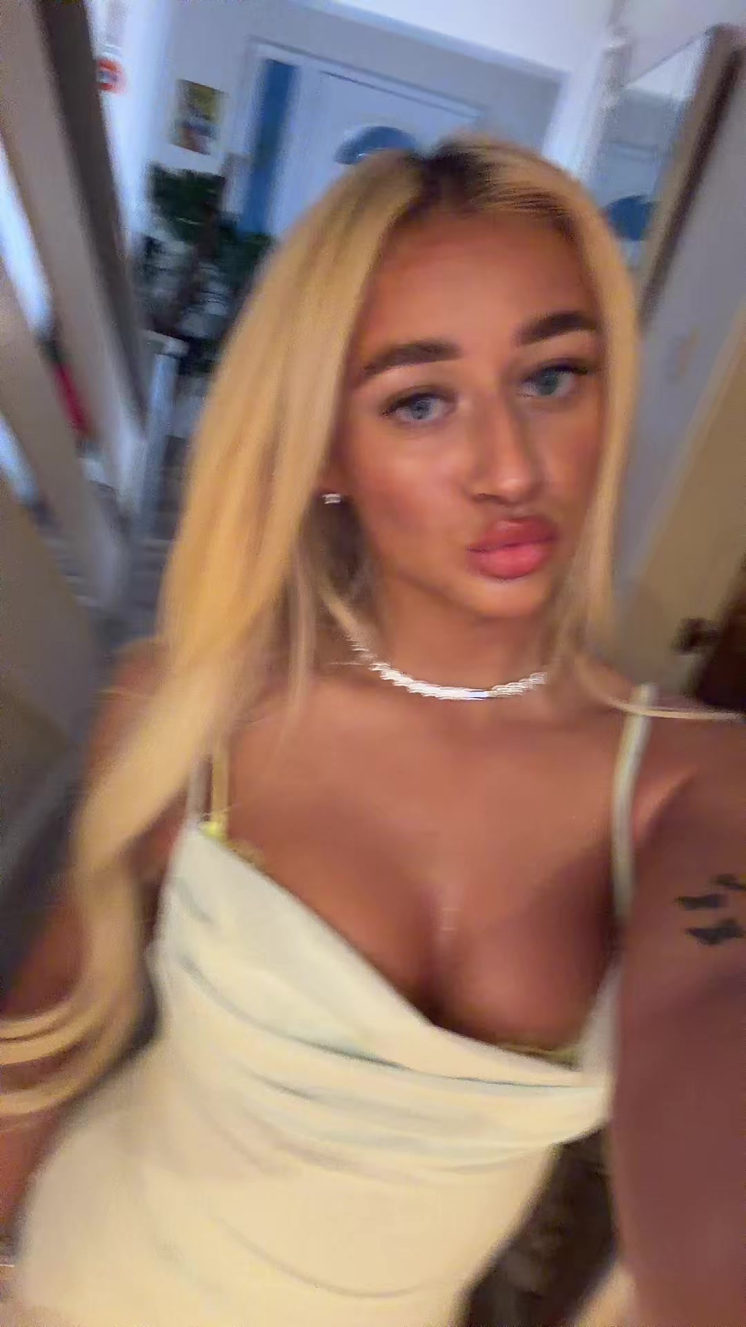 @𝓔𝓿𝓲𝓮☁️