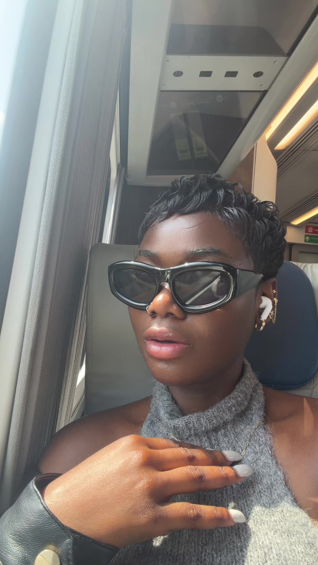 @gyal_like_mega