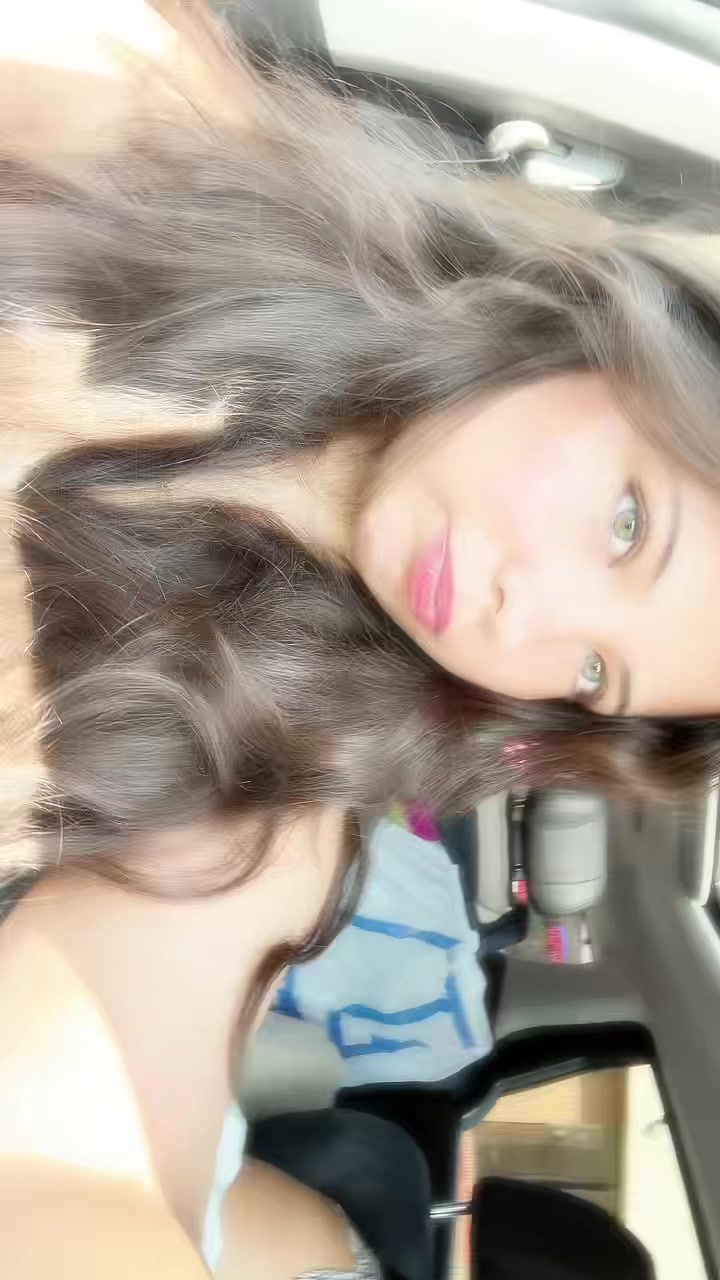 @lily