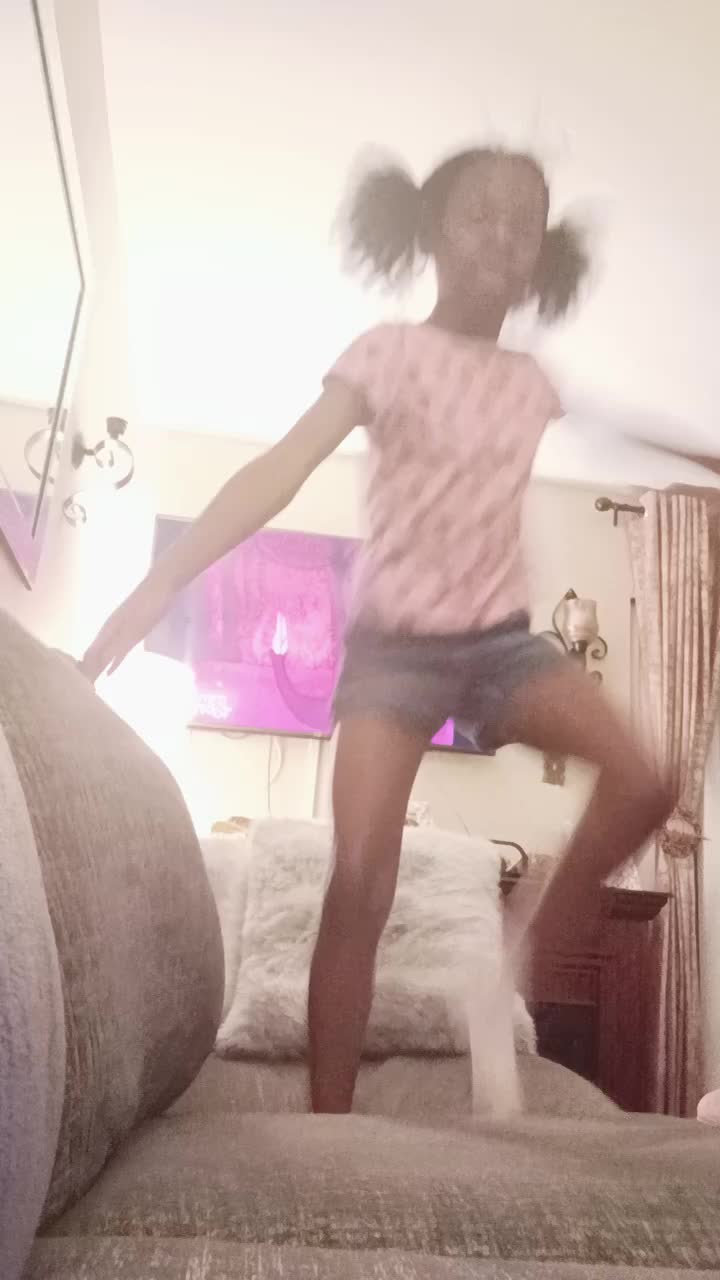 @Miaqueen#