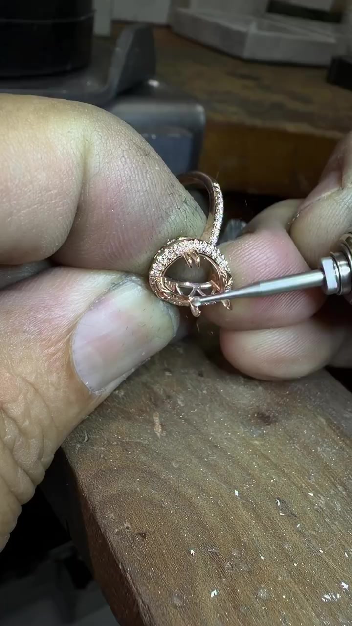 @JR Colombian Emerald